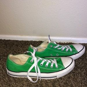 LIKE NEW greens converse